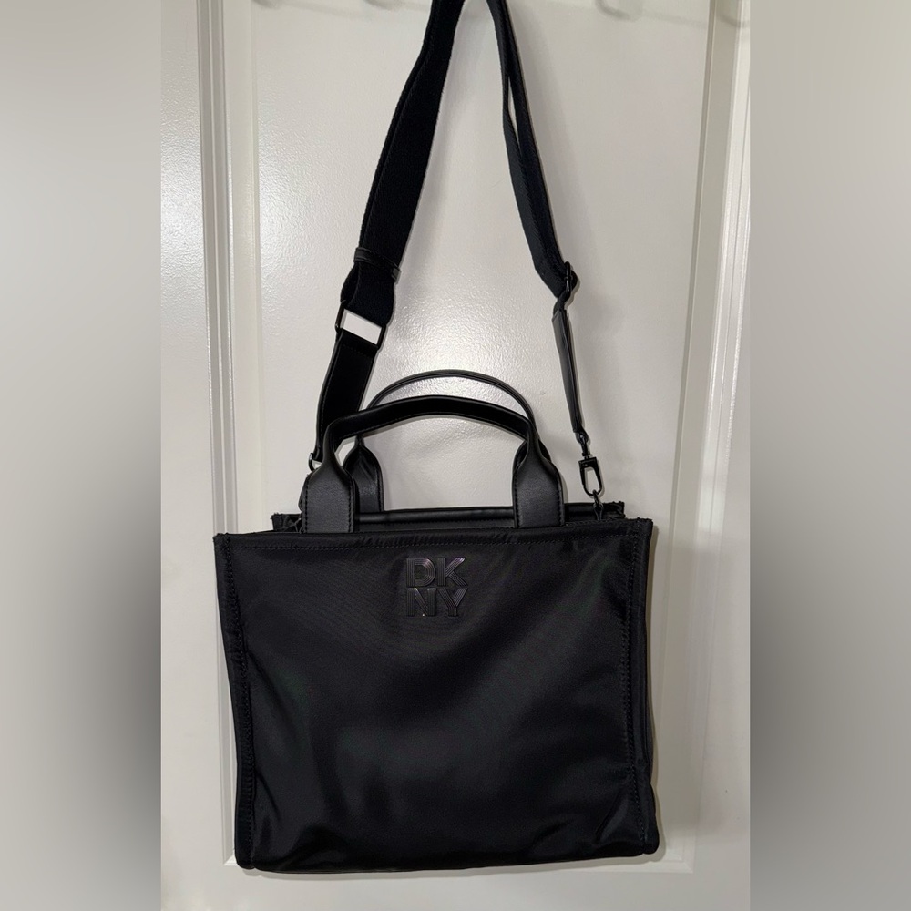 DKNY Mara MD Tote - Picture 4 of 11